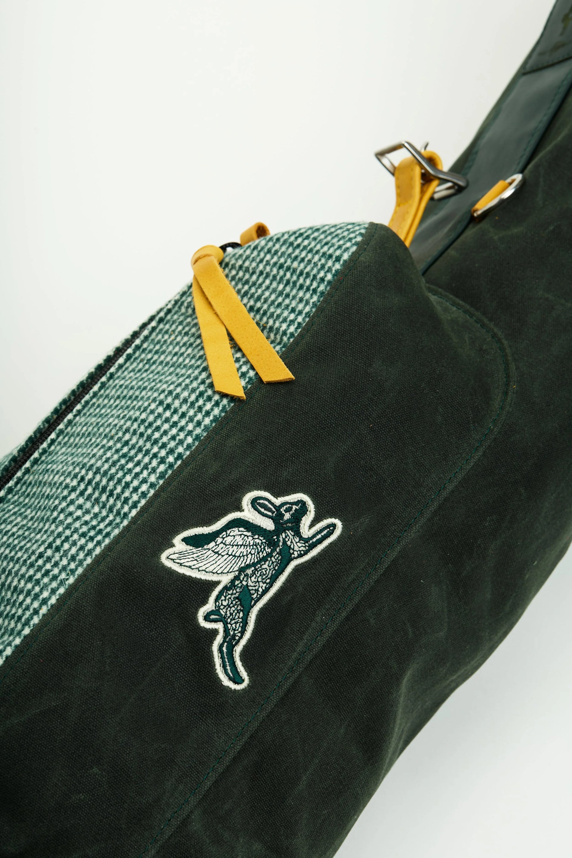 The Houndstooth Sunday Walker Bag – The Fliers Club