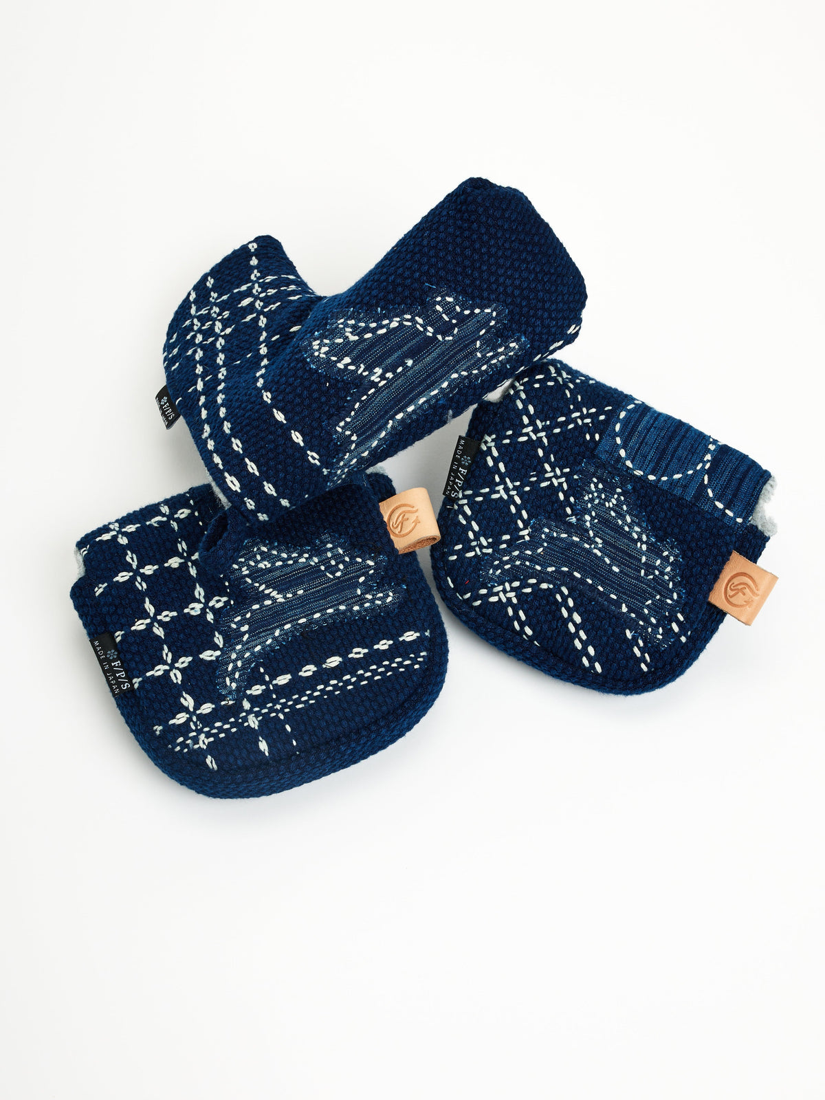 f/p/s Sashiko Clasp Purse — group