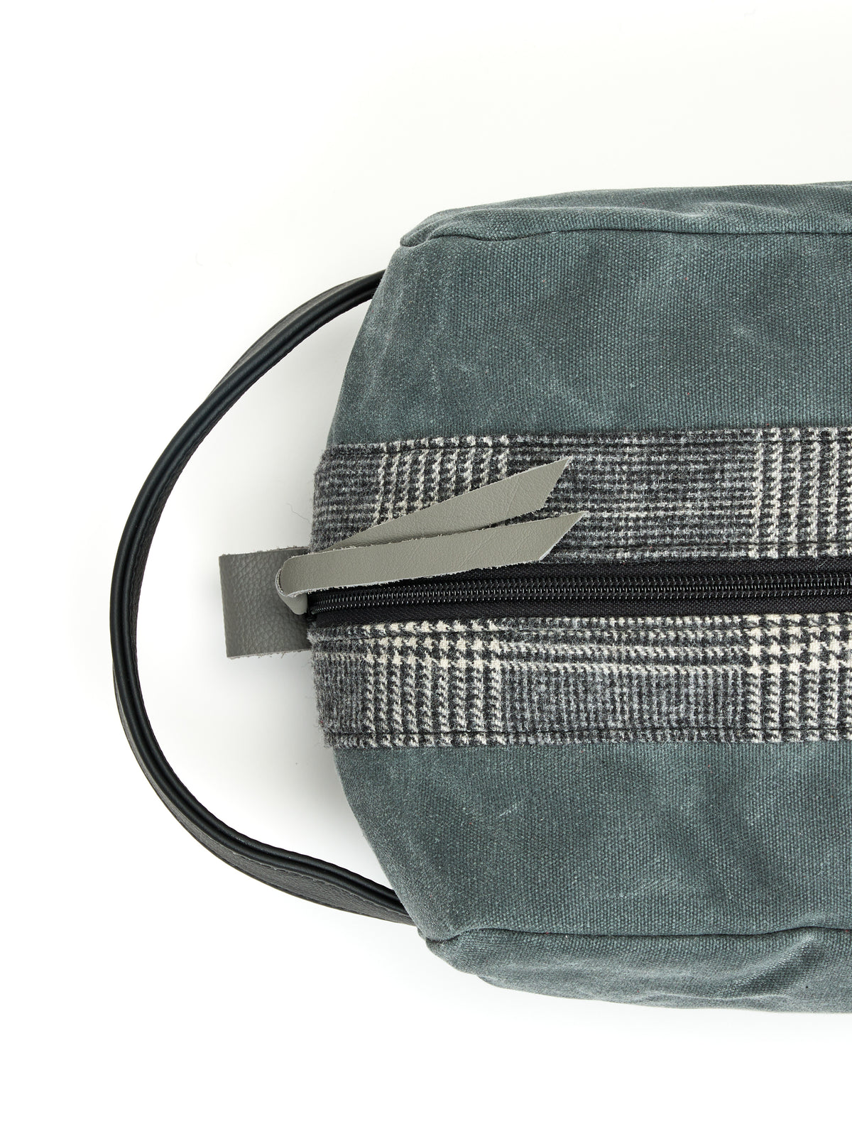 The Blackout Shoe Bag