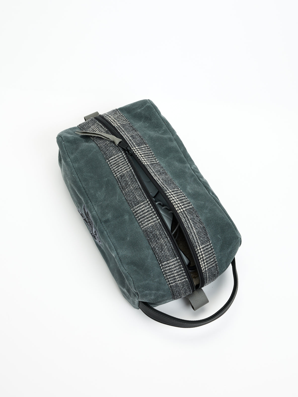 The Blackout Shoe Bag